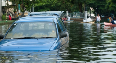 8 cách nhận biết xe ô tô bị ngập nước và thủy kích