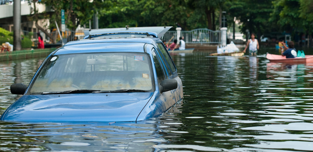 Cách nhận biết ô tô bị ngập nước và thủy kích
